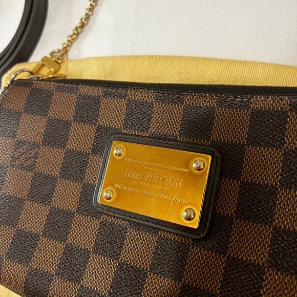 Louis Vuitton Damier Ebene Eva Clutch - Picture 2 of 5